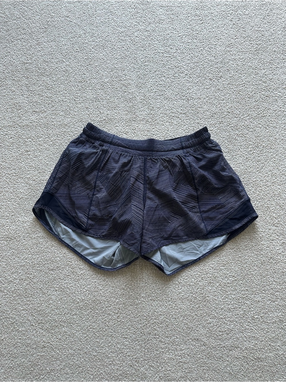 Lululemon Hotty Hot Short 4"